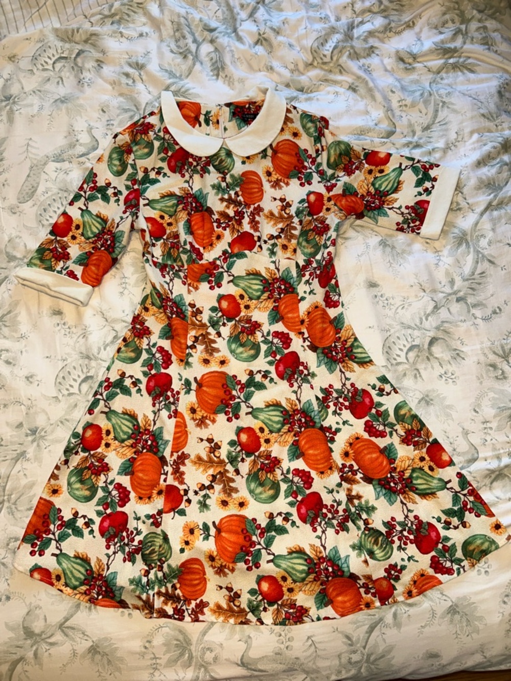 CLOSET CLOSING!! 
Hell Bunny dress, size medium